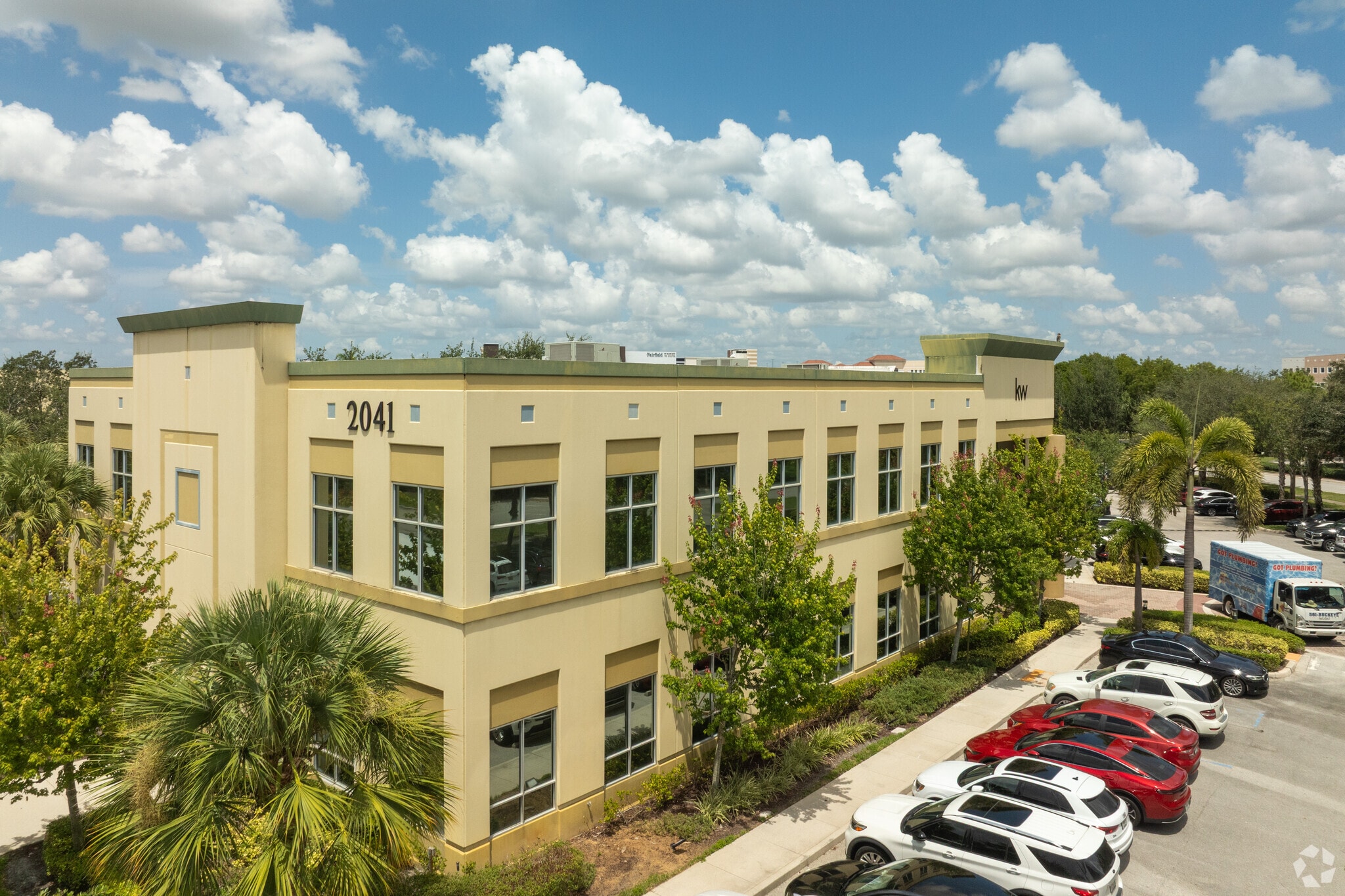 2041 Vista Pky, West Palm Beach, FL for sale Primary Photo- Image 1 of 1
