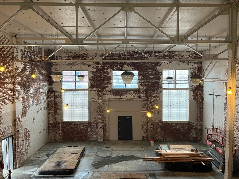 536 E Wabash St, Indianapolis, IN for lease - Interior Photo - Image 2 of 4