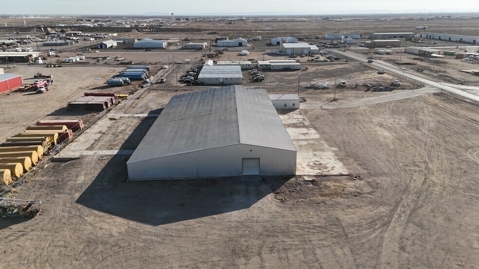 2086 Oil Mill Rd, Pecos, TX à louer - Photo du bâtiment - Image 3 de 32