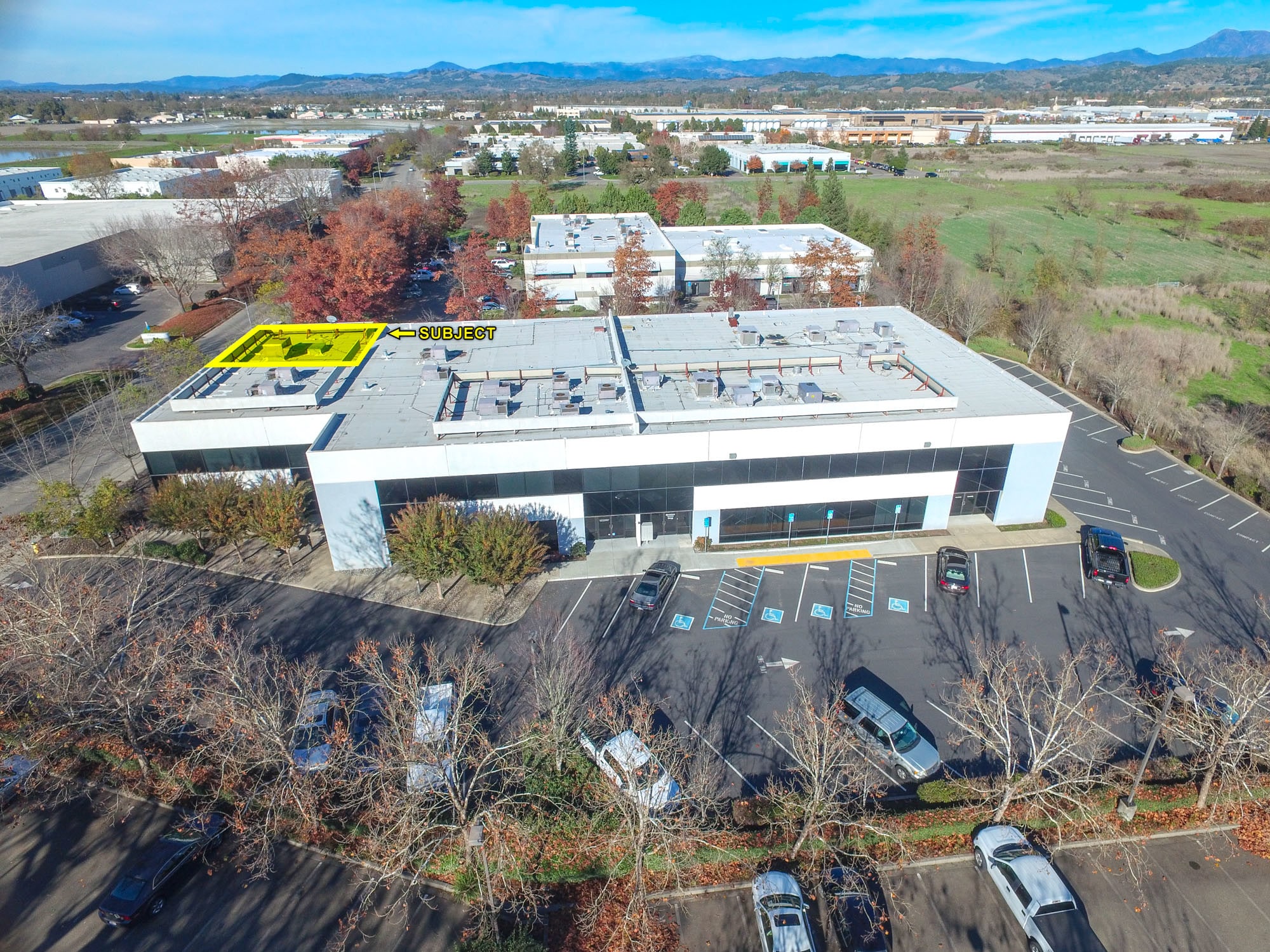 5464 Skylane Blvd, Santa Rosa, CA for lease Primary Photo- Image 1 of 2