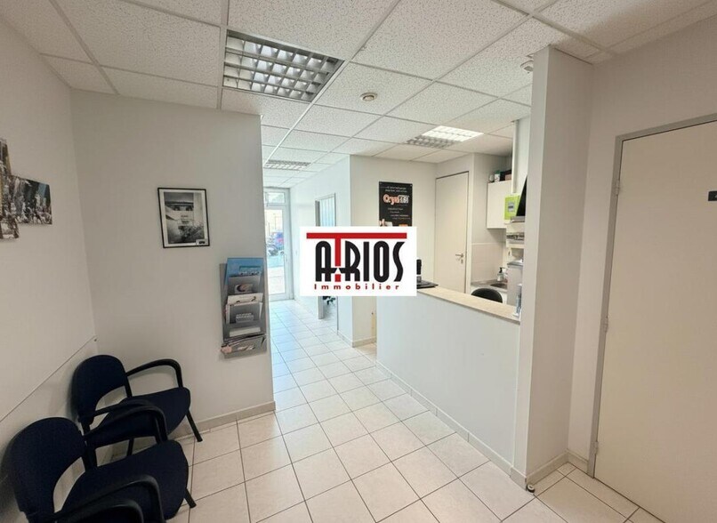 Office in Hyeres for sale - Interior Photo - Image 3 of 9