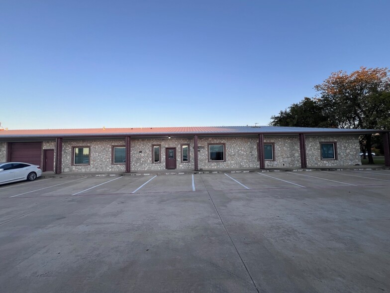 2281 N Masch Branch Rd, Denton, TX for lease - Building Photo - Image 2 of 21