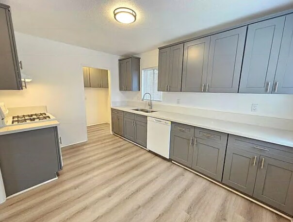 2310 Elm Ave, Long Beach, CA à vendre - Photo du bâtiment - Image 2 de 8