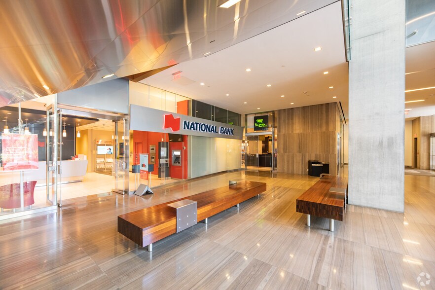 18 York St, Toronto, ON à louer - Hall d’entrée - Image 3 de 7