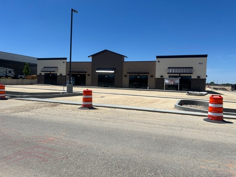 1025 N Meridian Rd, Kuna, ID for lease - Building Photo - Image 2 of 2