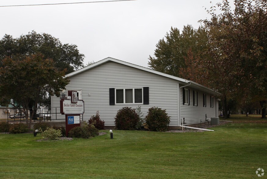 12392 Pleasant Ave, Becker, MN à louer - Photo du bâtiment - Image 2 de 15