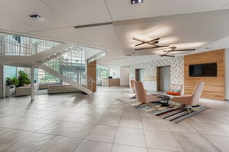 13900 E Harvard Ave, Aurora, CO à vendre Photo intérieure- Image 2 de 15