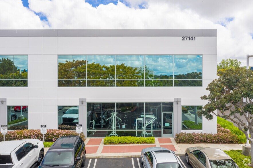 27141 Aliso Creek Rd, Aliso Viejo, CA à louer - Photo du bâtiment - Image 3 de 5