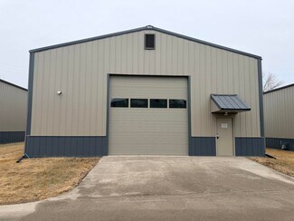 Plus de détails pour 649 S Park St, Port Washington, WI - Industriel à vendre