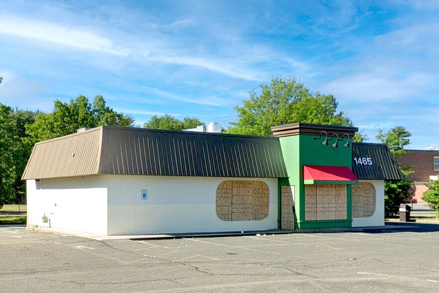 1465 Boston Rd, Springfield, MA à louer - Photo du bâtiment - Image 2 de 3