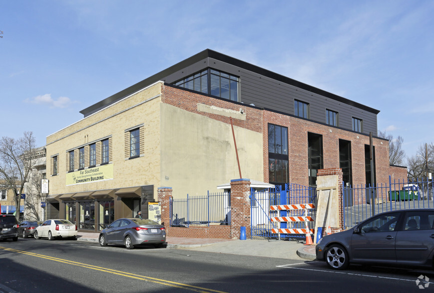 2004-2010 Martin Luther King Jr Ave SE, Washington, DC à vendre - Photo principale - Image 1 de 1