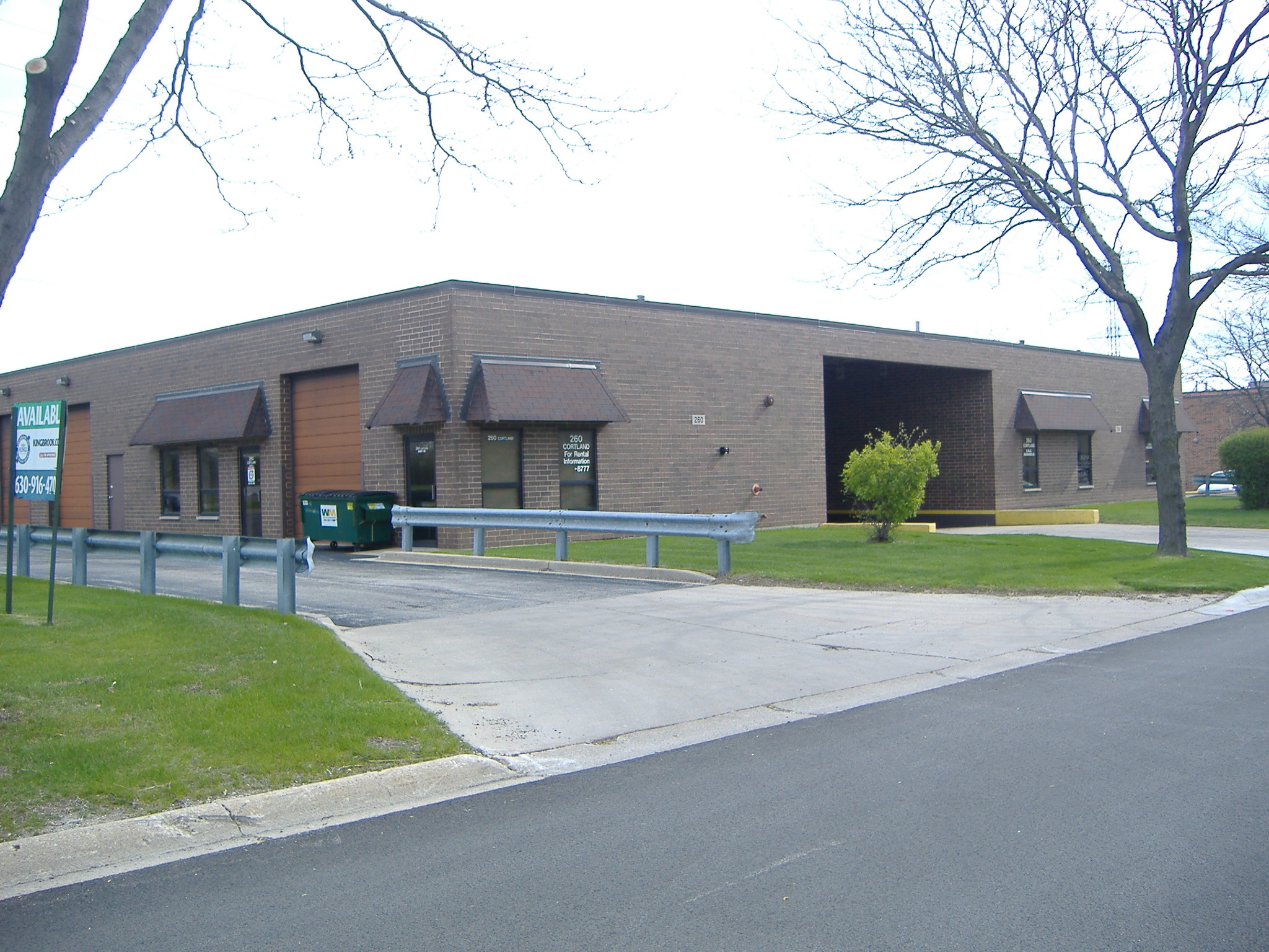 260 Cortland Ave, Lombard, IL for lease Primary Photo- Image 1 of 7