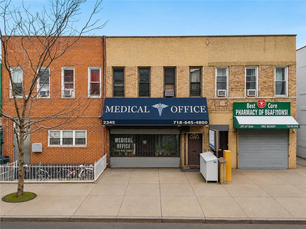 2345 65th St, Brooklyn, NY à vendre Photo du bâtiment- Image 1 de 26