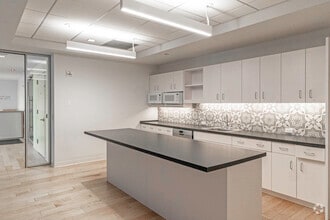 475 Riverside Dr, New York, NY for lease Interior Photo- Image 2 of 4