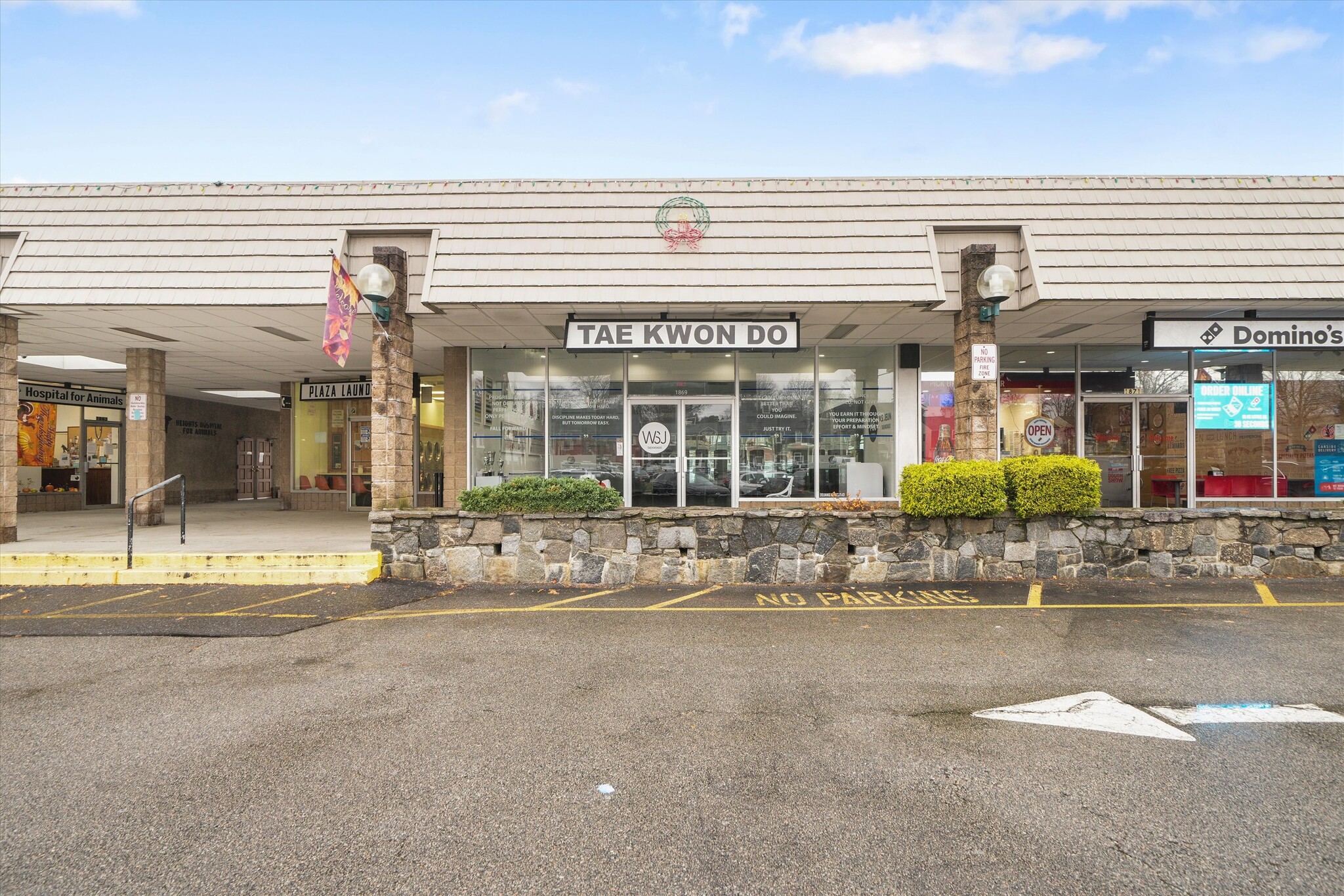 1853-1877 Commerce St, Yorktown Heights, NY for lease Building Photo- Image 1 of 4