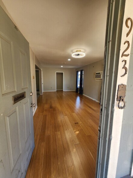 3126 N St Marys, San Antonio, TX à louer - Photo intérieure - Image 3 de 8