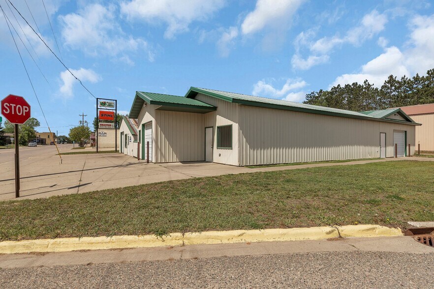 245 E Main St, Rice, MN à vendre - Photo du bâtiment - Image 2 de 12