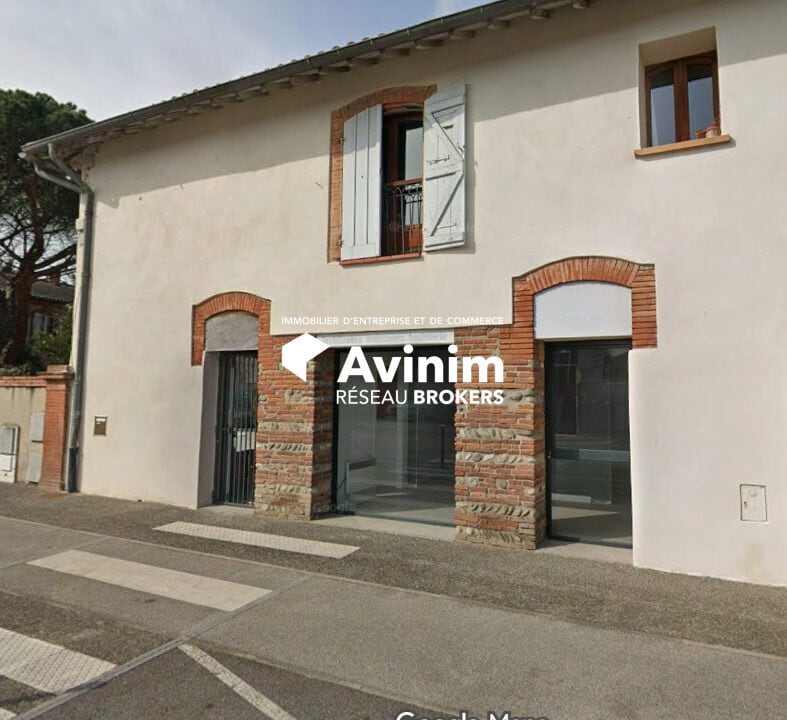 Flex in Muret for lease Building Photo- Image 1 of 6