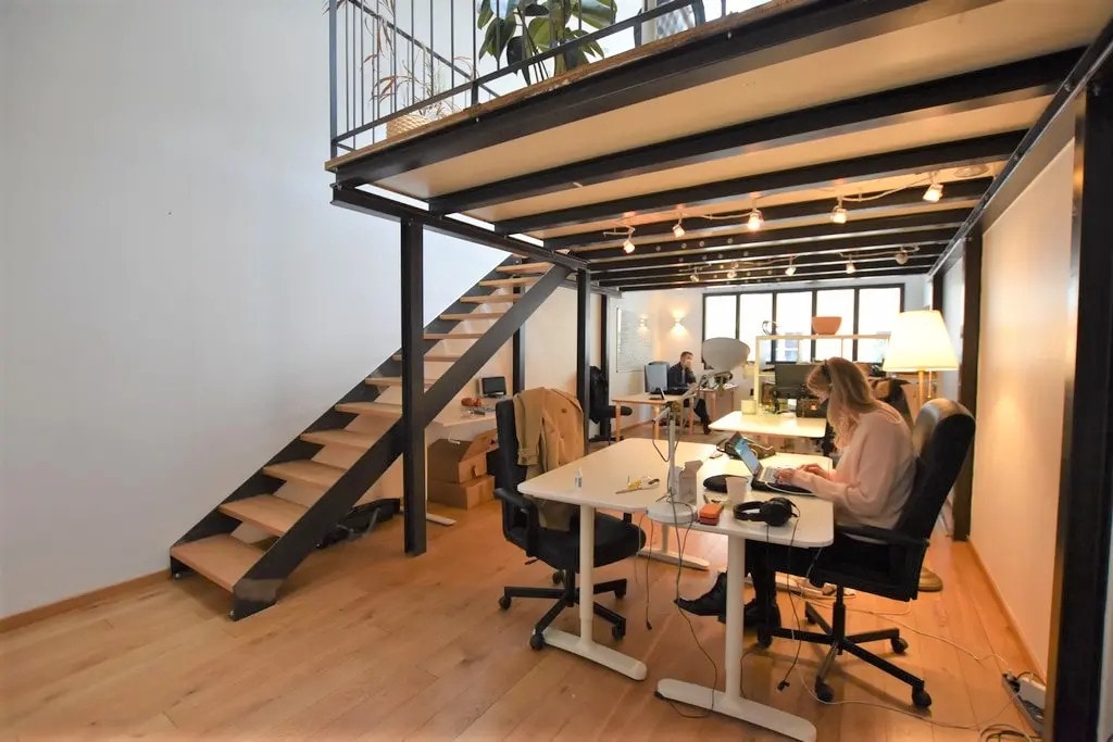 34 A Rue Des Vinaigriers, Paris for lease Building Photo- Image 1 of 9