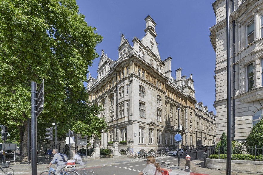 1 Temple Ave, Londres à louer - Photo du bâtiment - Image 2 de 5