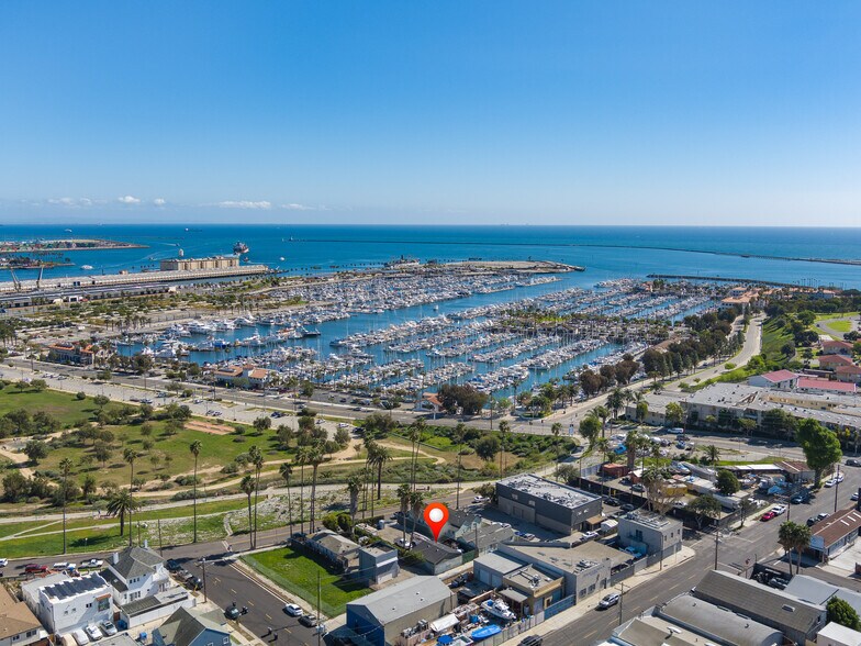 2019 S Crescent Ave, San Pedro, CA à vendre - Photo du bâtiment - Image 1 de 29