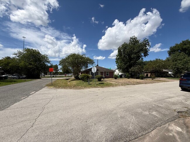 Plus de détails pour 5501 Malmedy Rd, Houston, TX - Spécialité à vendre