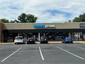 2100 S Hurstbourne Pky, Louisville, KY à louer Photo du bâtiment- Image 1 de 2