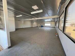 9837 Glenoaks Blvd, Sun Valley, CA for lease Building Photo- Image 1 of 4