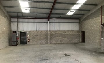 15-17 Alan Farnaby Way, Sheriff Hutton à louer Photo intérieure- Image 1 de 2