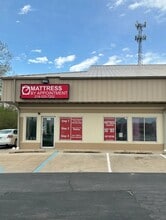 1401-1461 E Summit St, Crown Point, IN à louer Photo du bâtiment- Image 2 de 8