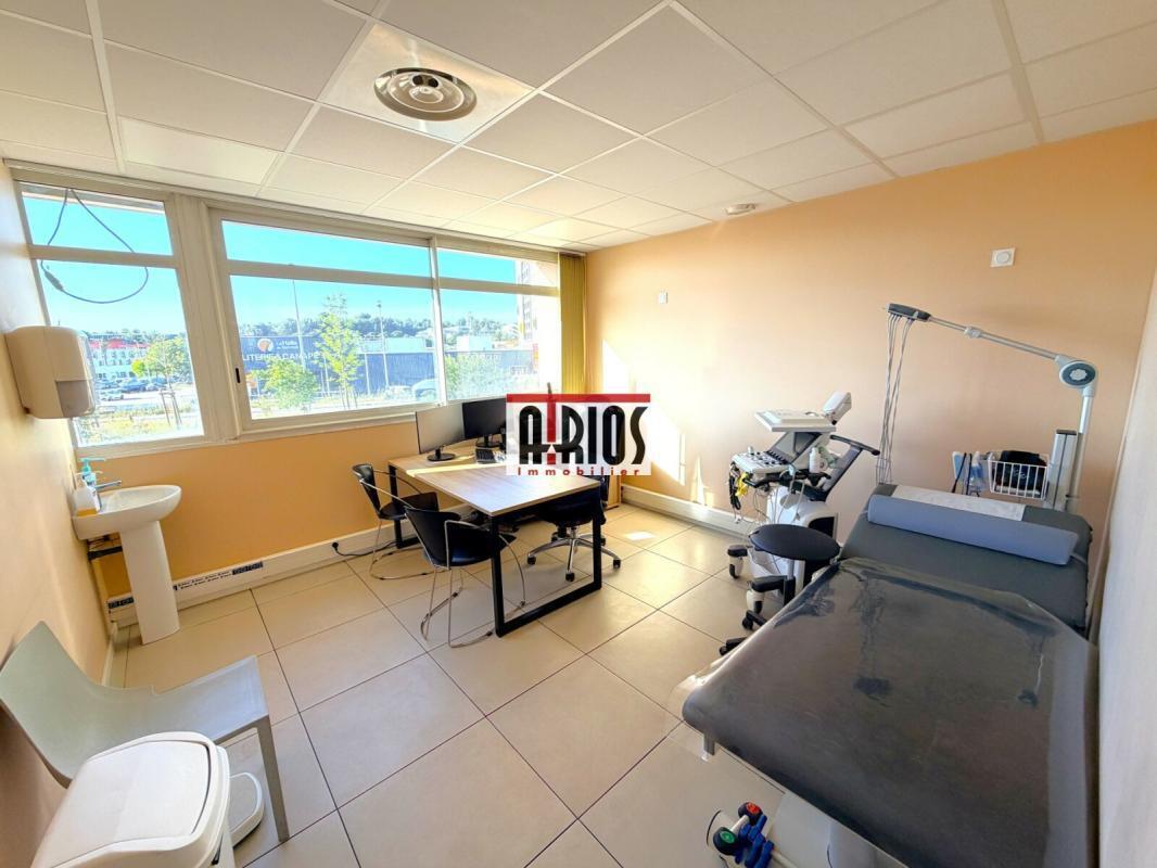 Office in La Valette Du Var for sale Building Photo- Image 1 of 7