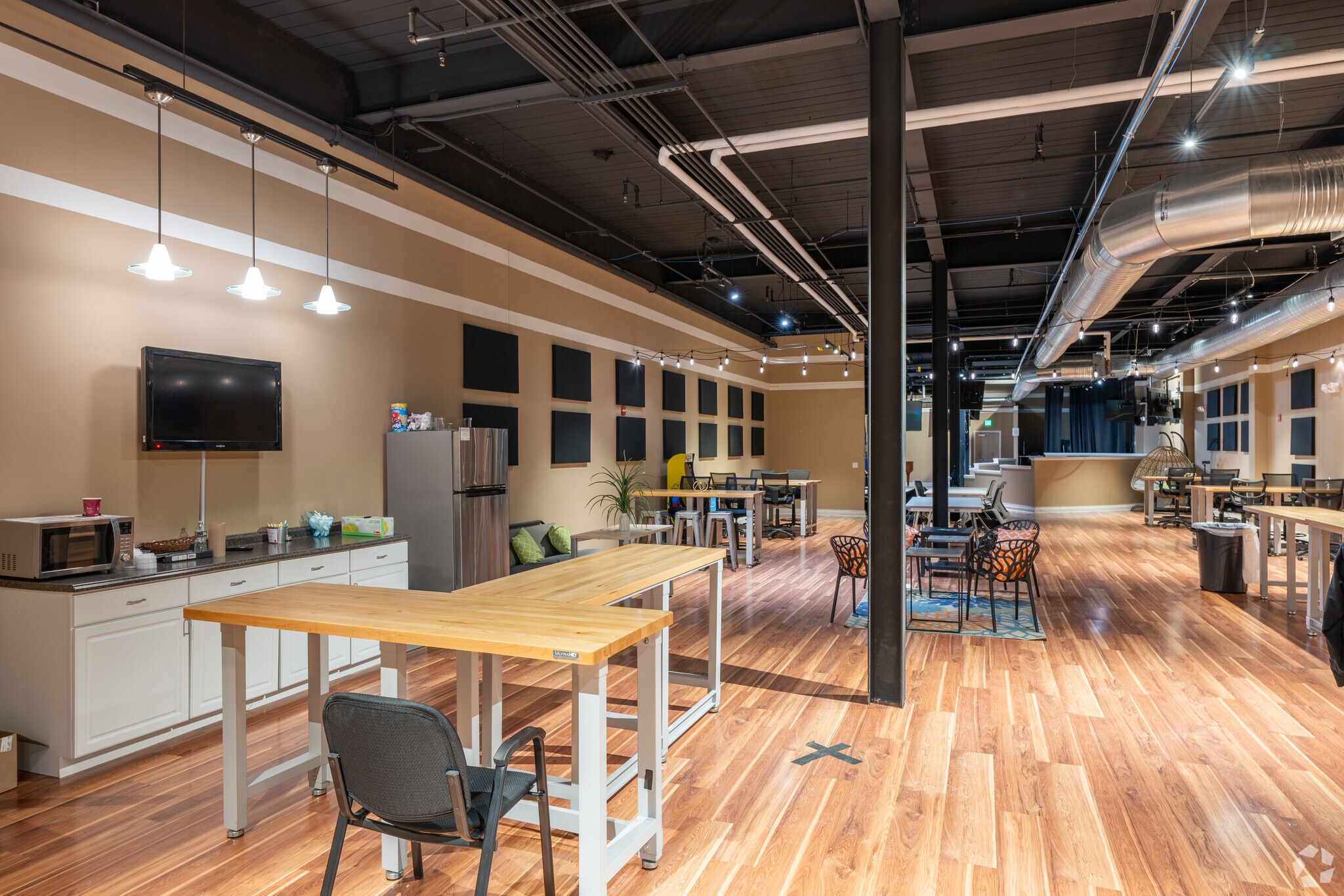 7 S Main St, Wilkes Barre, PA for lease Interior Photo- Image 1 of 5