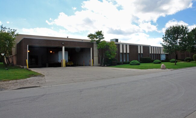 Plus de détails pour 301 Holbrook Dr, Wheeling, IL - Industriel à louer
