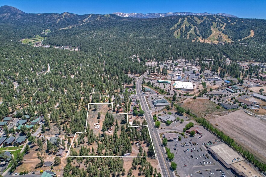42165 Big Bear Blvd, Big Bear Lake, CA à vendre - Aérien - Image 3 de 25