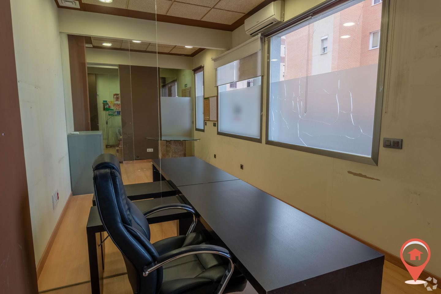 Retail in Cuenca, Cuenca for lease Interior Photo- Image 1 of 7