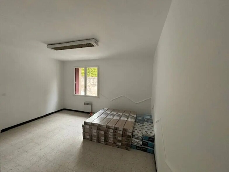 Office in Baillargues for lease - Interior Photo - Image 3 of 7