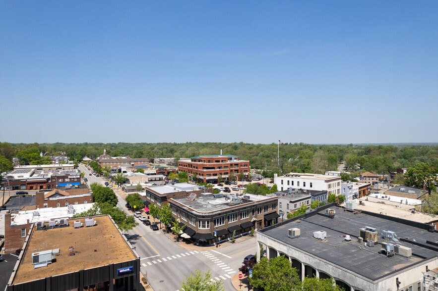 101-113 W Lockwood Ave, Webster Groves, MO for lease - Aerial - Image 2 of 2