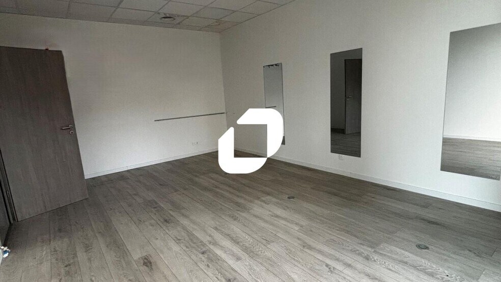 20 Avenue Vitry-Le-François, Strasbourg for lease - Interior Photo - Image 2 of 8