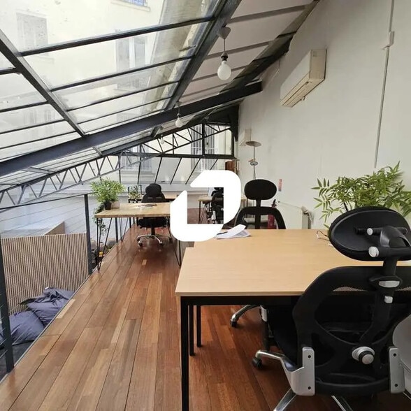 48 Rue Joseph De Maistre, Paris à vendre - Photo intérieure - Image 3 de 10