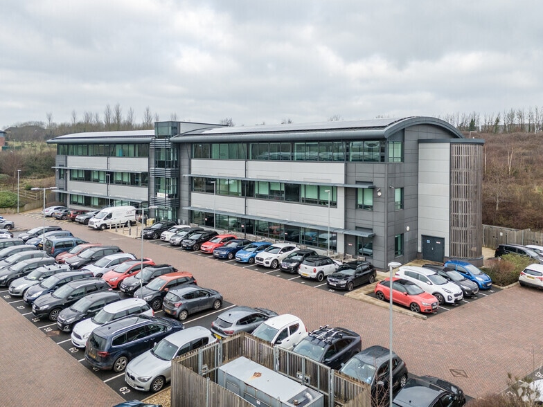 Emperor Way, Exeter for lease - Primary Photo - Image 1 of 15