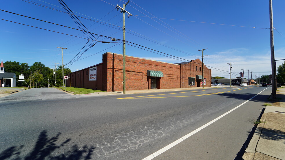 384 Church St, Concord, NC for sale - Interior Photo - Image 1 of 1