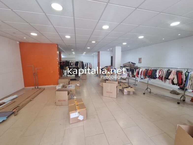 Retail in Ontinyent, Valencia for lease - Building Photo - Image 3 of 5