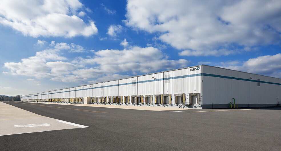 1055 Hanover St, Wilkes Barre, PA à louer - Photo principale - Image 1 de 3