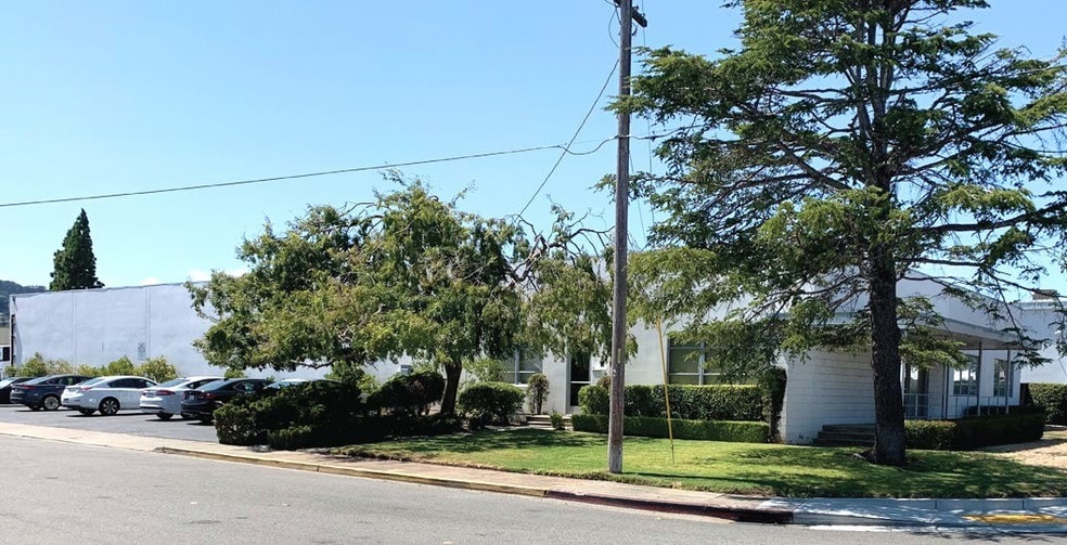 1805 Rollins Rd, Burlingame, CA à louer - Photo principale - Image 1 de 1