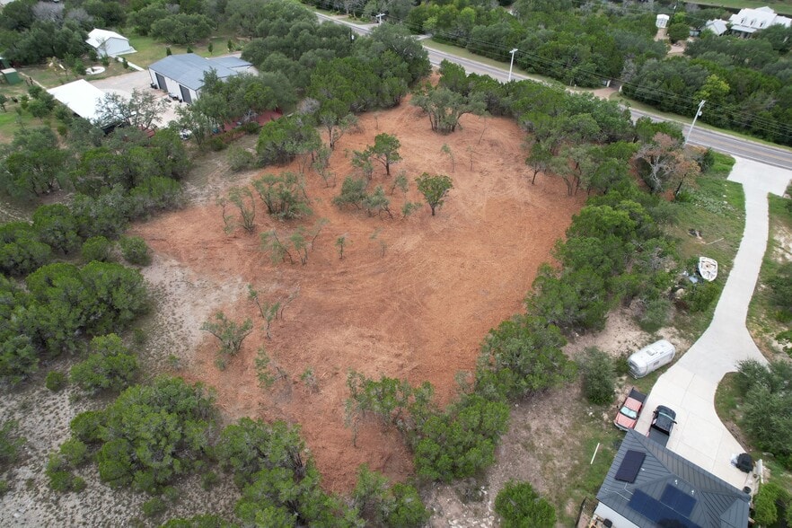 2409 Pace Bend S Rd, Spicewood, TX for sale - Building Photo - Image 2 of 5