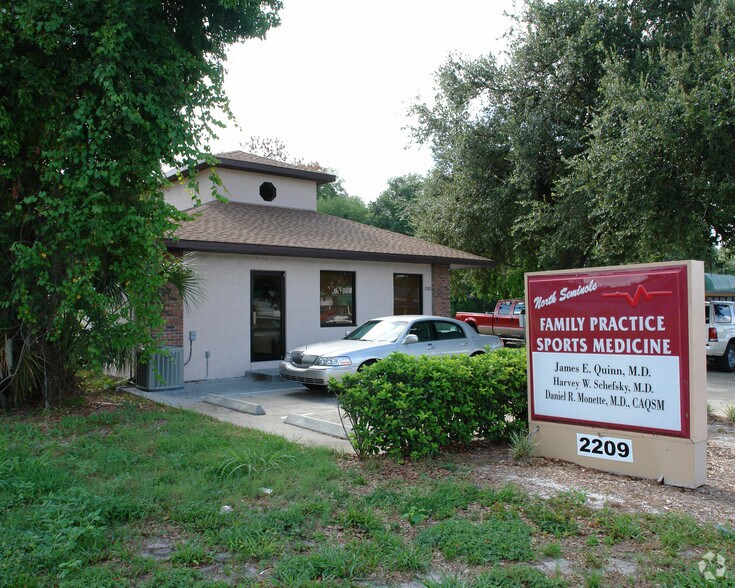2209 S French Ave, Sanford, FL à louer - Photo du bâtiment - Image 3 de 12