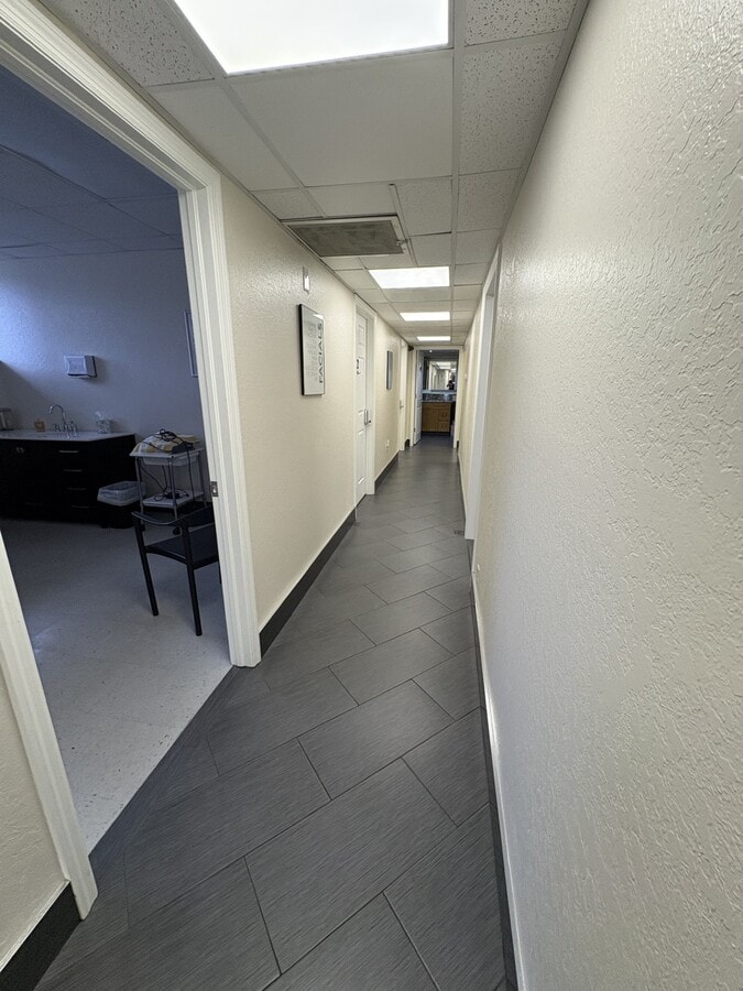 1201 S Highland Ave, Clearwater, FL 33756 - Unit 7 -  - Interior Photo - Image 2 of 14