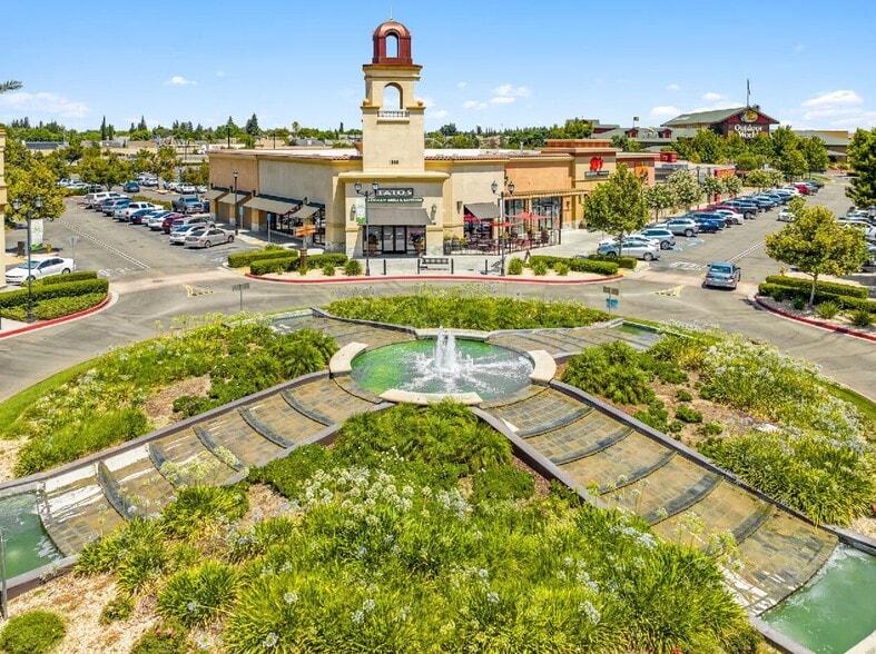 500 S Union Rd, Manteca, CA à louer - Photo principale - Image 1 de 3