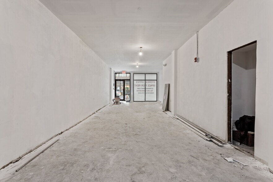 203-205 W 38th St, New York, NY for lease - Interior Photo - Image 1 of 6