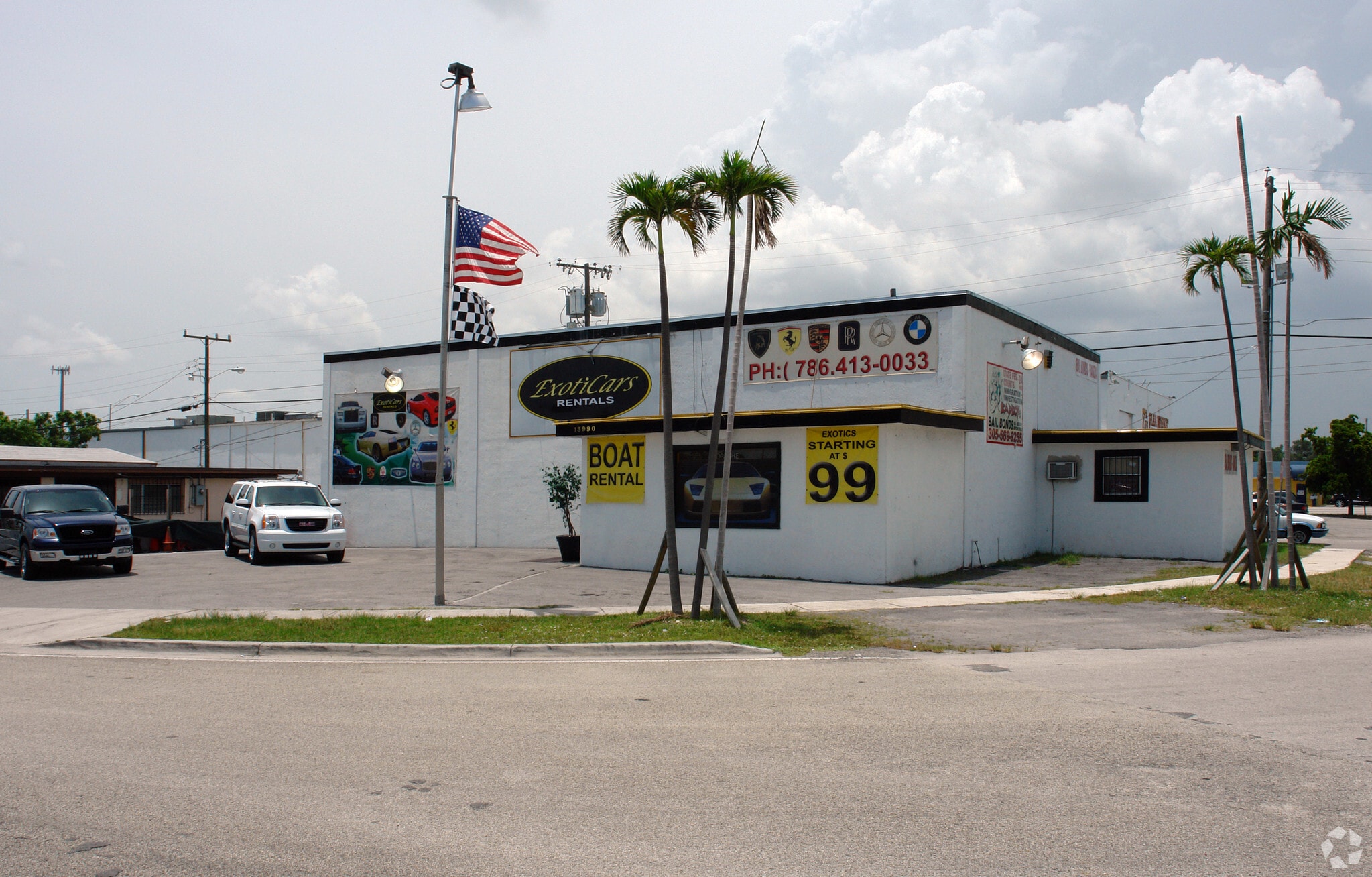 13990 NW 6th Ct, Miami, FL for lease Primary Photo- Image 1 of 34